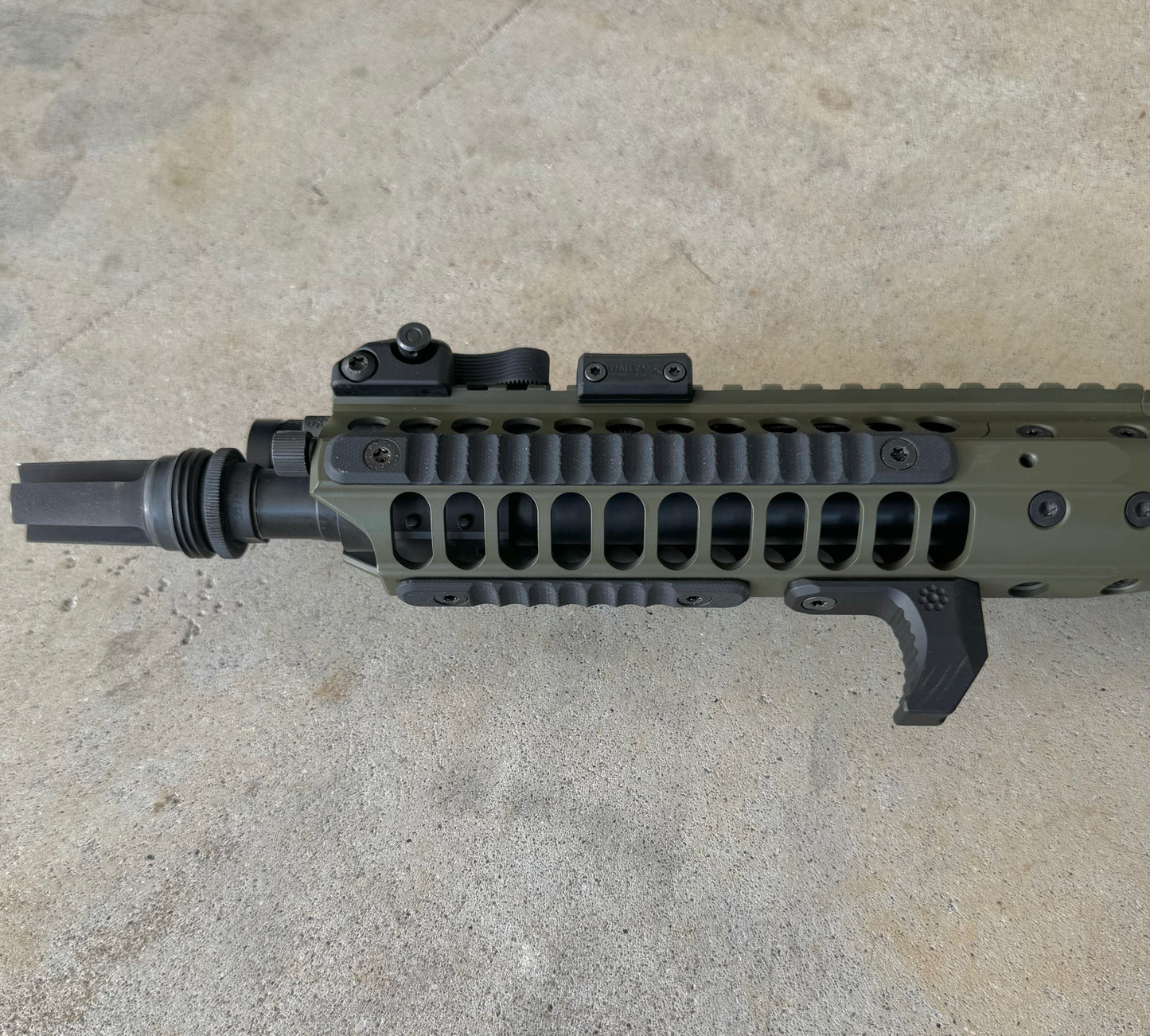 Treaddur Tech – LWRC Compatible G10 Rail Panels & Accessories